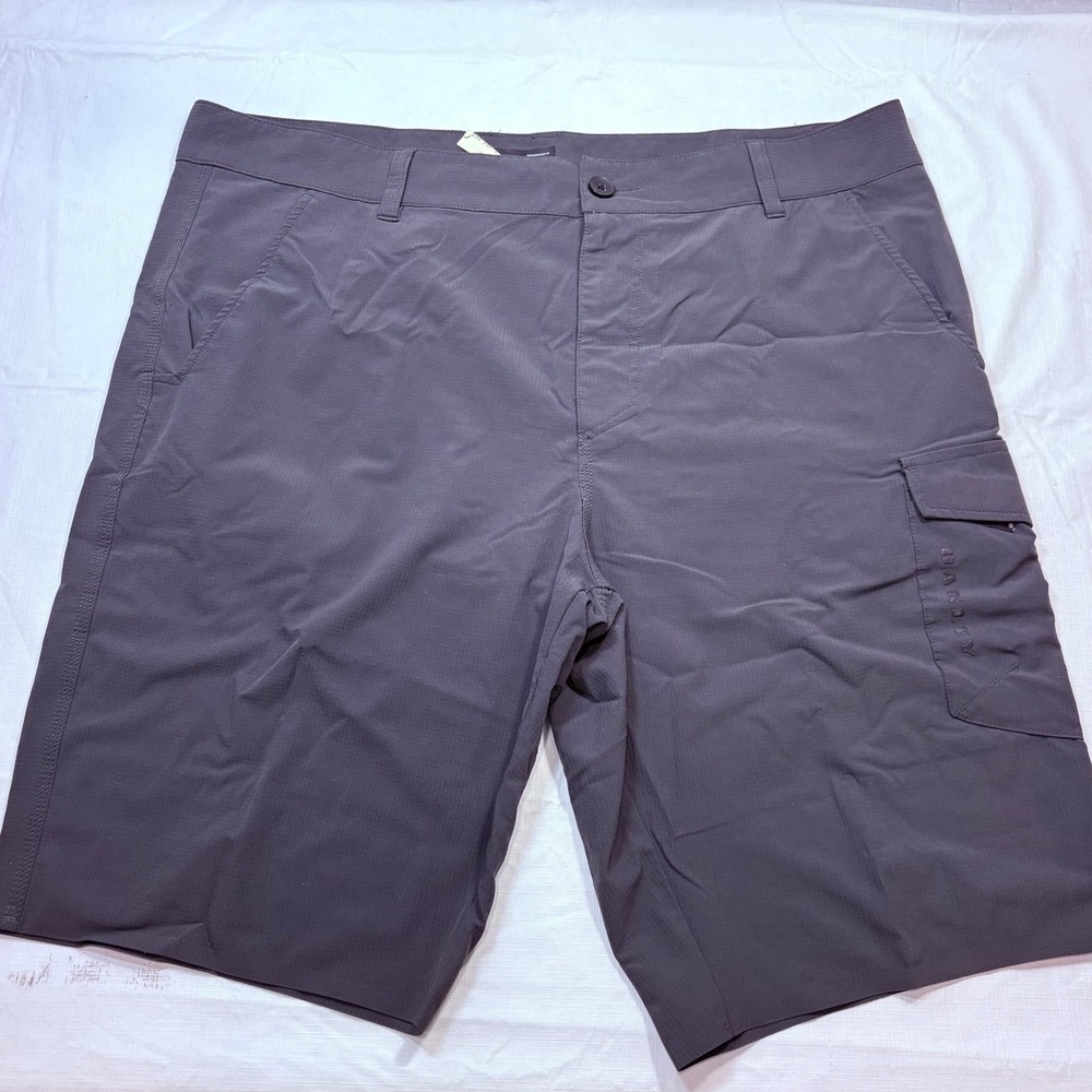 Oakley Mens Black Performance Fit Cargo Shorts Size 40 Ripstop Stretch Hiking